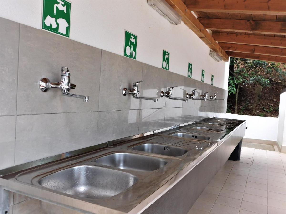Eco Glamping- Fkk Nudist Camping Solaris Porec Exterior photo