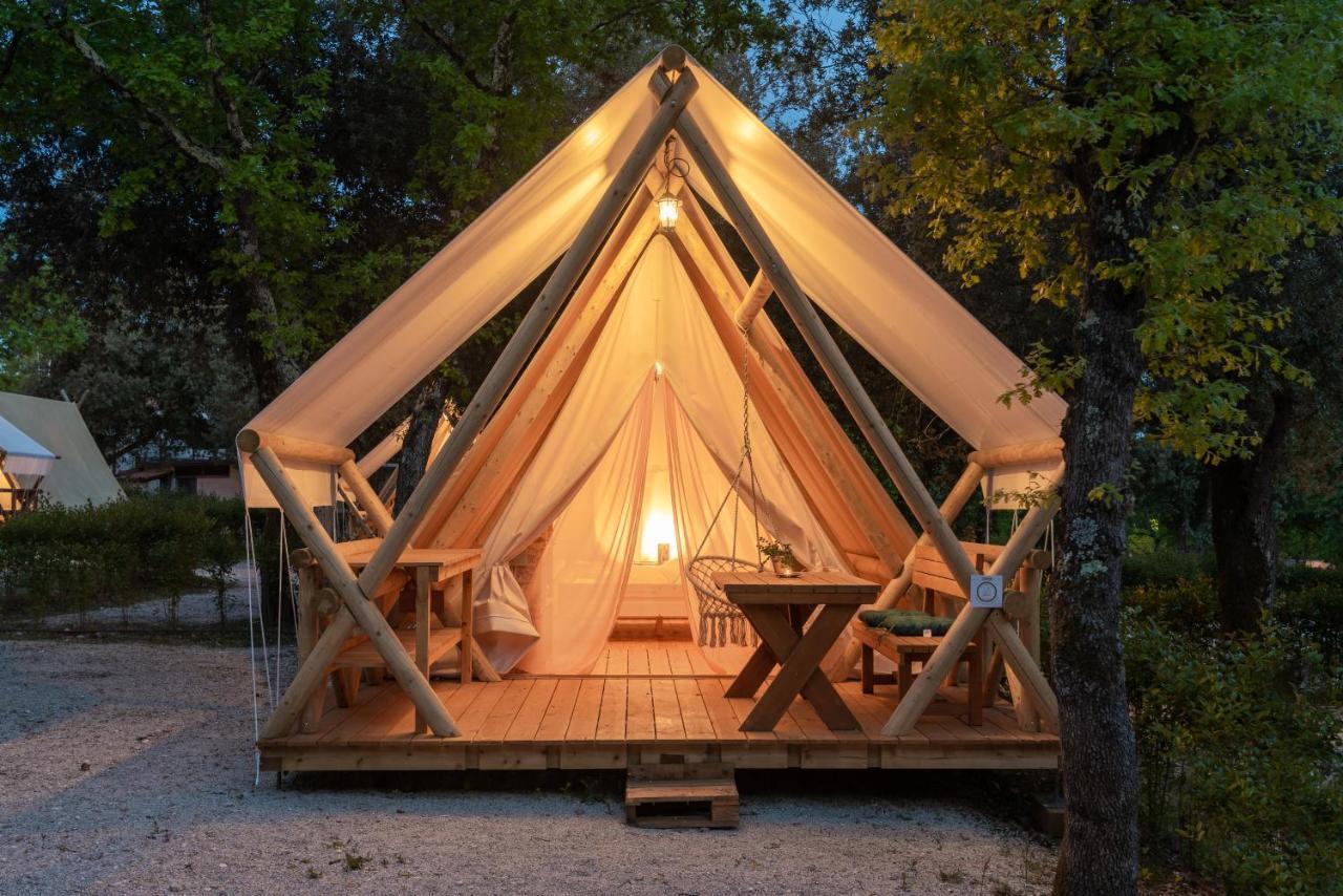 Eco Glamping- Fkk Nudist Camping Solaris Porec Exterior photo