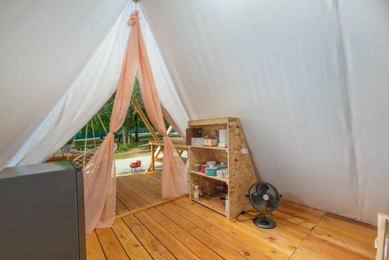 Eco Glamping- Fkk Nudist Camping Solaris Porec Exterior photo