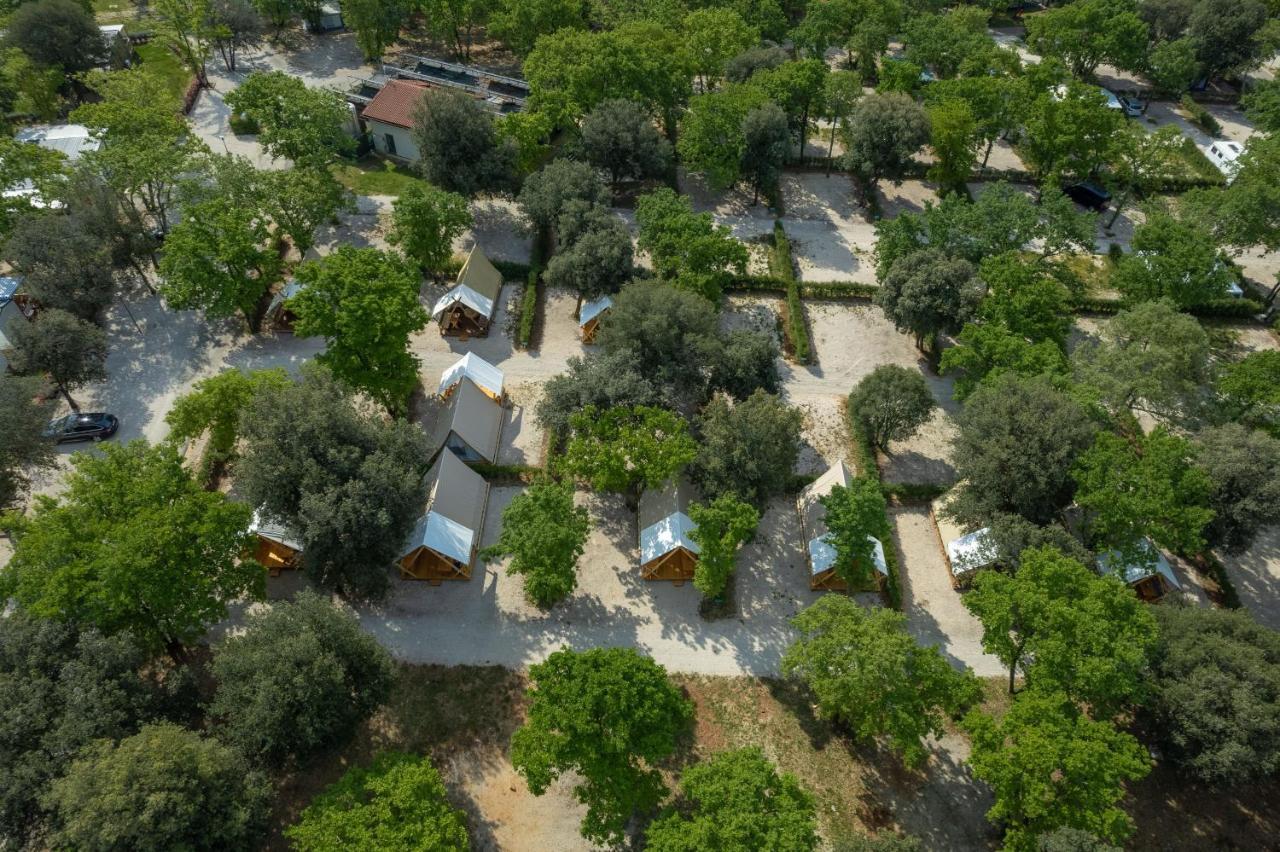Eco Glamping- Fkk Nudist Camping Solaris Porec Exterior photo